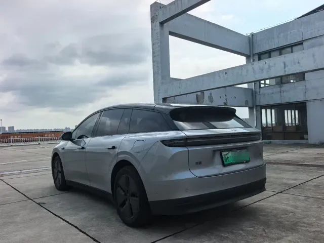Li Auto i6 — Фото автомобиля 7