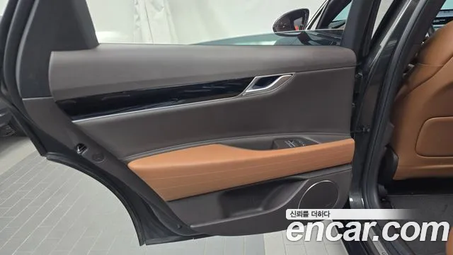 Genesis G80 Бензин 2.5 турбо AWD — Фото автомобиля 24