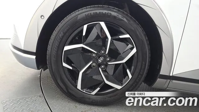 Hyundai Ioniq 5 — Фото автомобиля 5