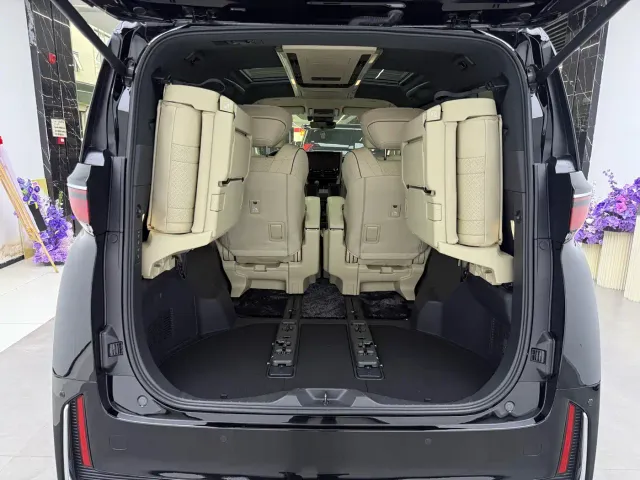 Toyota Vellfire — Фото автомобиля 17