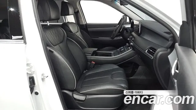 Hyundai Palisade Palisade Дизель 2.2 2WD — Фото автомобиля 26