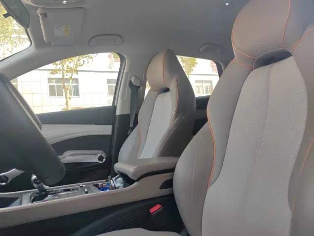 BYD Yuan PLUS — Фото автомобиля 7
