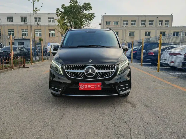 Mercedes-Benz V-Class — Фото автомобиля 2
