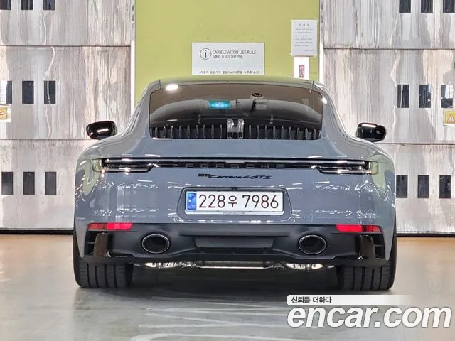 Porsche 911 — Фото автомобиля 4