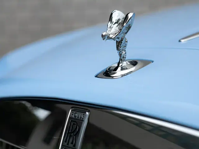 Rolls-Royce Wraith — Фото автомобиля 9