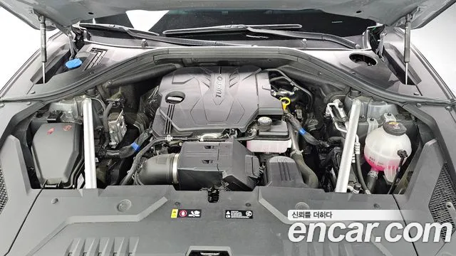 Genesis GV70 — Фото автомобиля 9