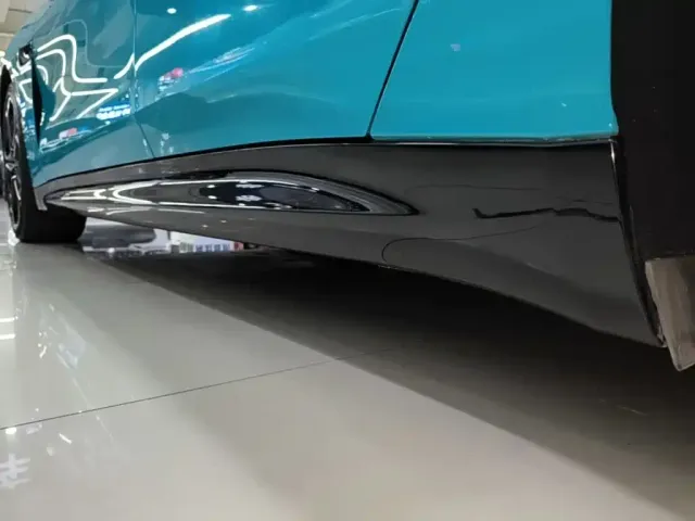 Xiaomi SU7 — Фото автомобиля 21