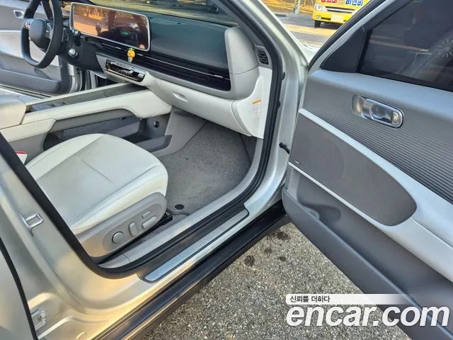 Hyundai Ioniq 6 — Фото автомобиля 18