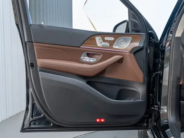 Mercedes-Benz GLE-Class — Фото автомобиля 19