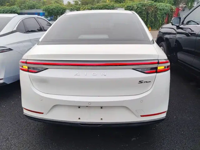 GAC Aion S Plus — Фото автомобиля 5