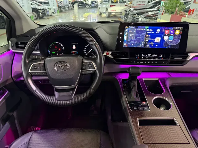 Toyota Granvia — Фото автомобиля 15