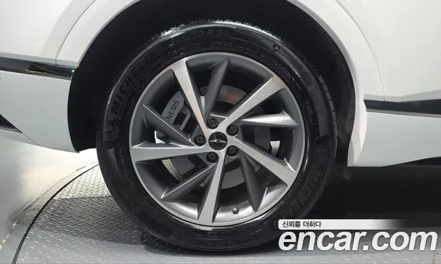 Genesis GV80 — Фото автомобиля 5