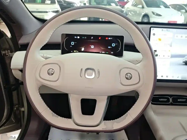 Changan Qiyuan A06 — Фото автомобиля 10