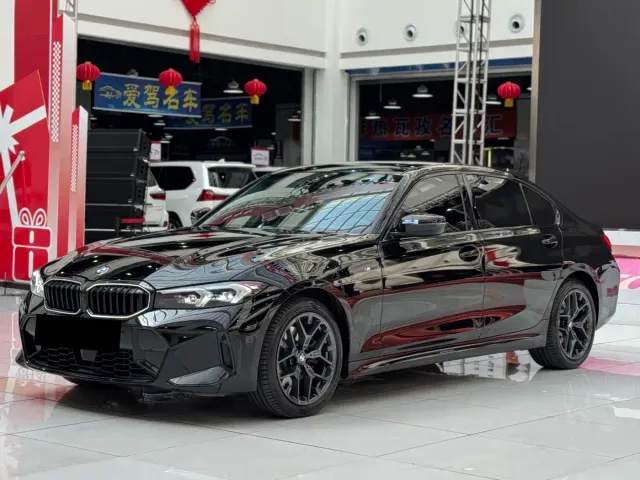 Фотография автомобиля — BMW 3 Series