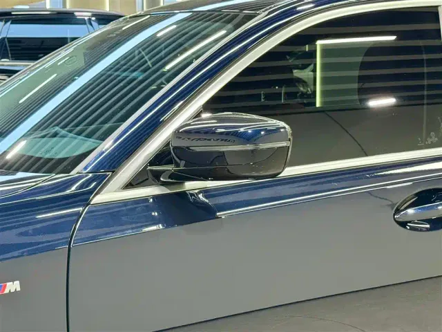 BMW 3 Series — Фото автомобиля 8
