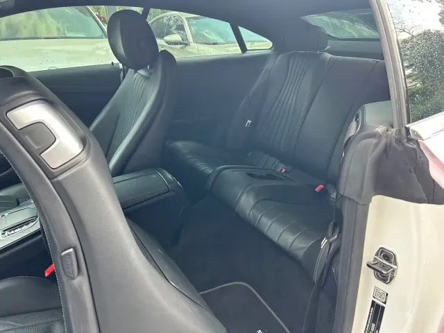 Mercedes-Benz E-Class — Фото автомобиля 5