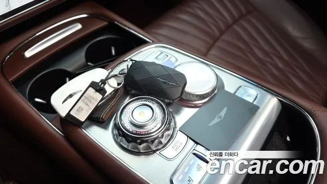 Genesis G90 Бензин 3.5 турбо AWD — Фото автомобиля 23
