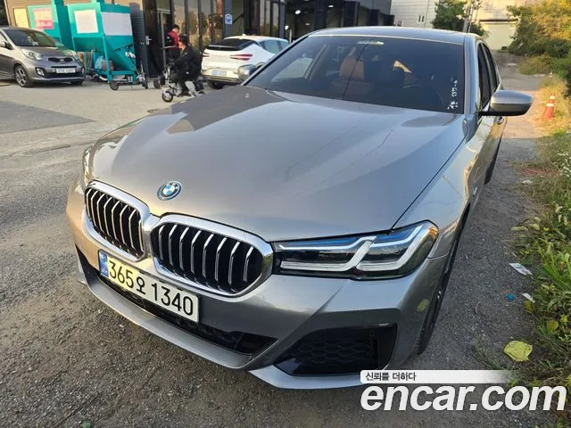 BMW 5 Series G30 — Фото автомобиля 2