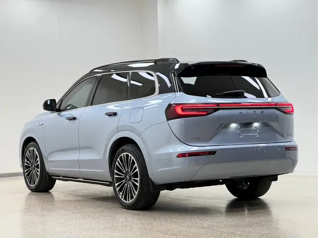 Aito M7 — Фото автомобиля 4