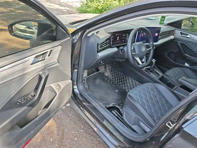 Volkswagen Sagitar — Фото автомобиля 15