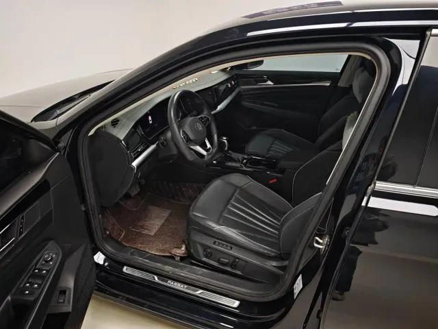 Volkswagen Passat — Фото автомобиля 15