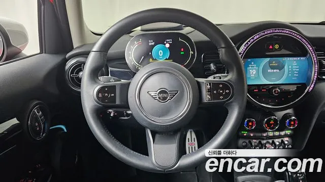 Mini Cooper Cooper 5 дверей Classic — Фото автомобиля 12