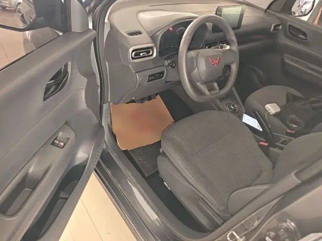 Wuling Hongguang — Фото автомобиля 15