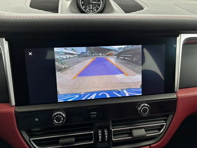 Porsche Macan — Фото автомобиля 19