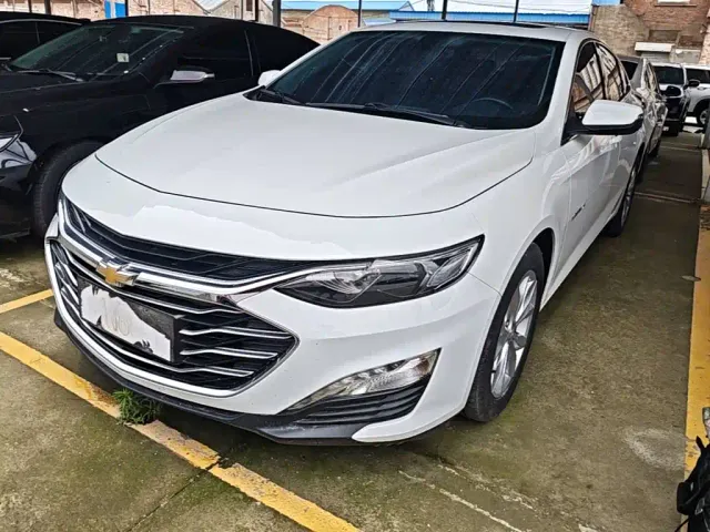 Фотография автомобиля — Chevrolet Malibu XL