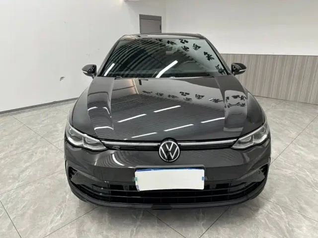 Volkswagen Golf — Фото автомобиля 2