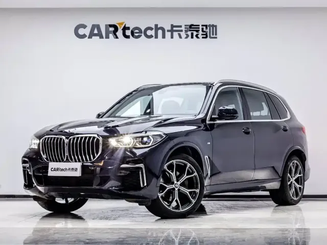 Фотография автомобиля — BMW X5