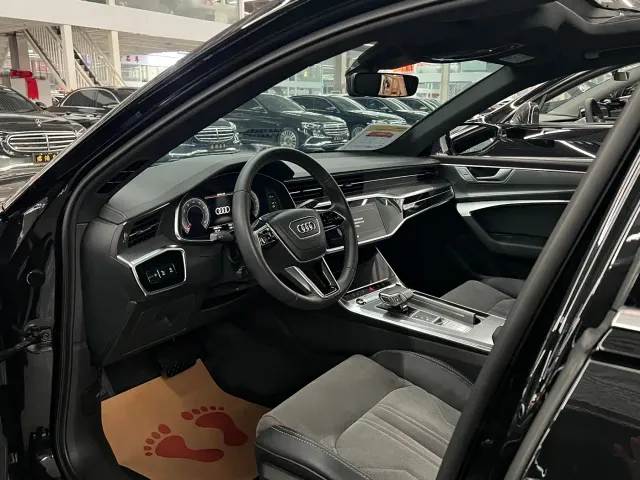 Audi A6L — Фото автомобиля 13