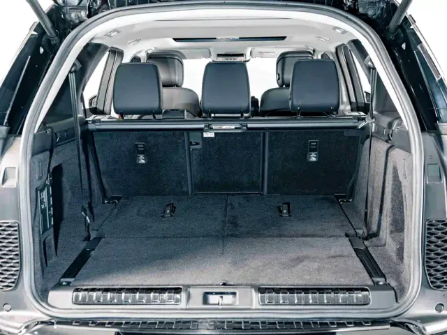 Land Rover Discovery 2023 360PS R-Dynamic SE — Фото автомобиля 25