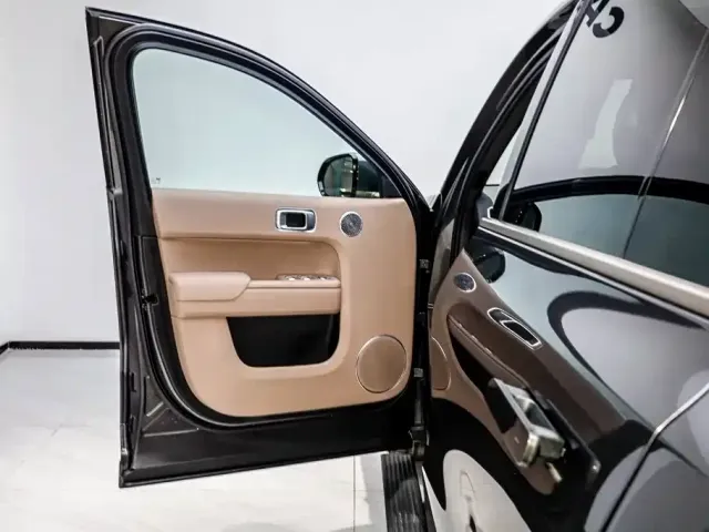 Li Auto Li Xiang L9 2025 Ultra Smart Renewal Edition — Фото автомобиля 16