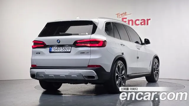 BMW X5 — Фото автомобиля 2