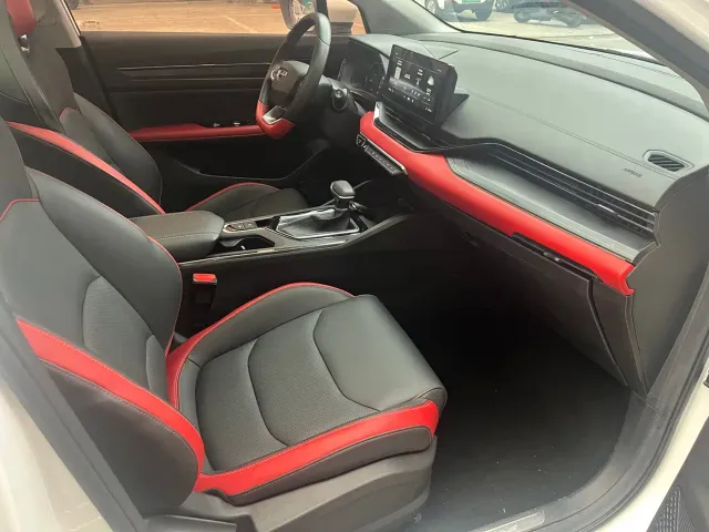 Geely Emgrand S — Фото автомобиля 8