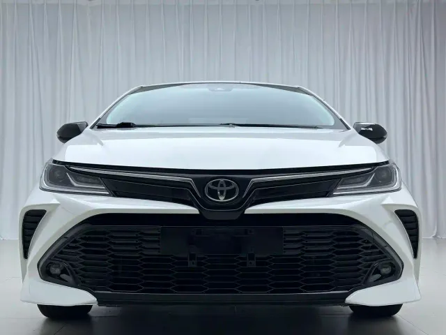 Toyota Corolla — Фото автомобиля 2