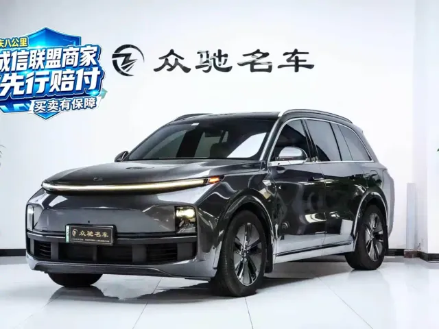 Фотография автомобиля — Li Auto L8