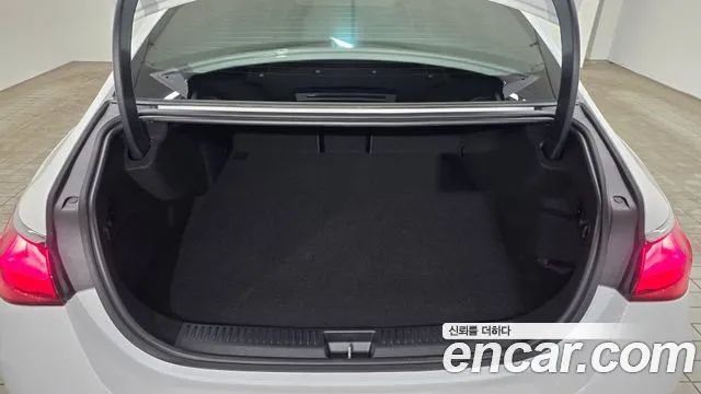 Mercedes-Benz E-Class W214 — Фото автомобиля 11