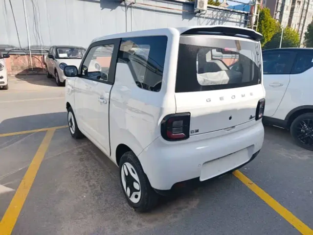 Geely Panda — Фото автомобиля 4