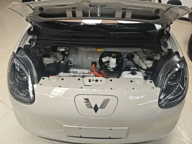 Wuling Hongguang Mini EV — Фото автомобиля 15