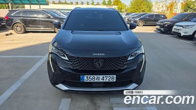 Фотография автомобиля — Peugeot 5008 2nd Gen