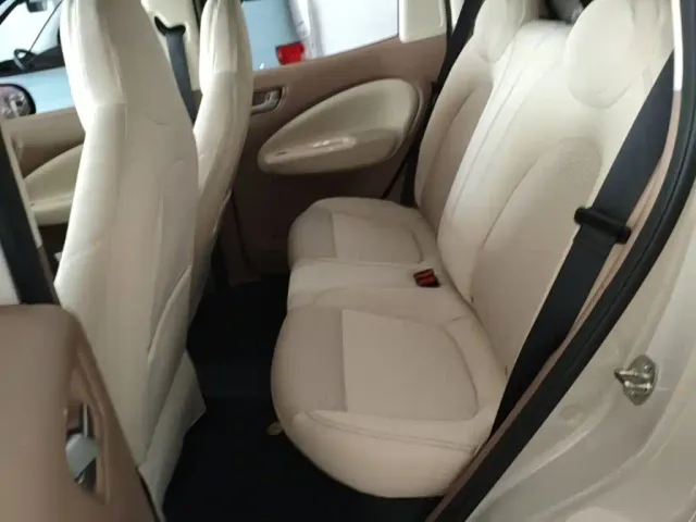 Wuling Hongguang Mini EV — Фото автомобиля 16