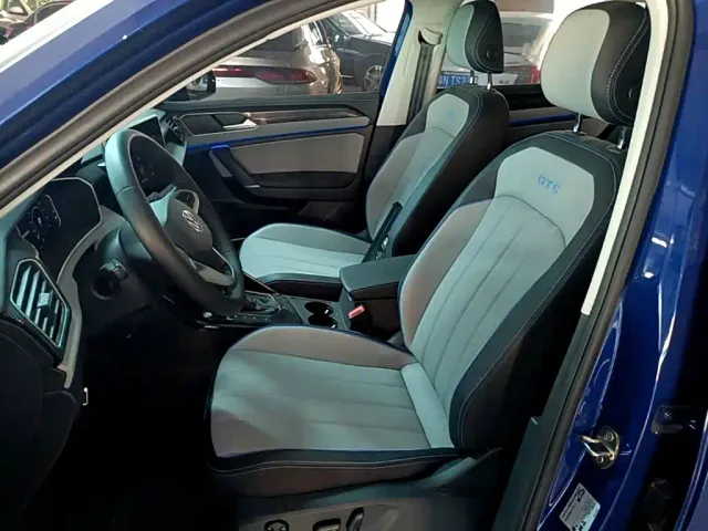 Volkswagen Tayron GTE Plug-in Hybrid — Фото автомобиля 14
