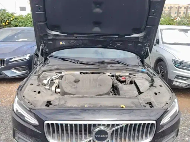Volvo S90 — Фото автомобиля 19