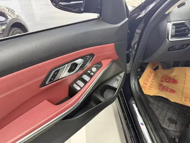 BMW 3 Series — Фото автомобиля 4