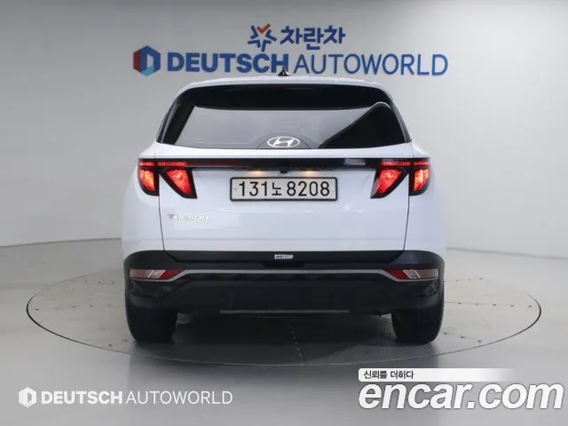 Hyundai Tucson Tucson (NX4) Бензин 1.6 турбо 2WD — Фото автомобиля 4