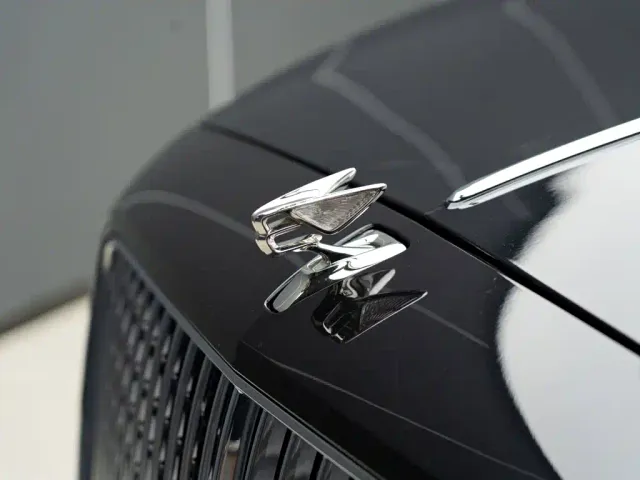 Bentley Flying Spur — Фото автомобиля 4