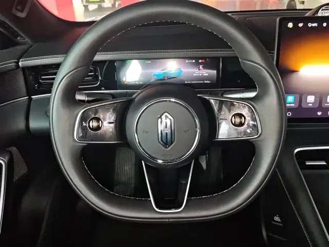 Shangjie Z7 — Фото автомобиля 15