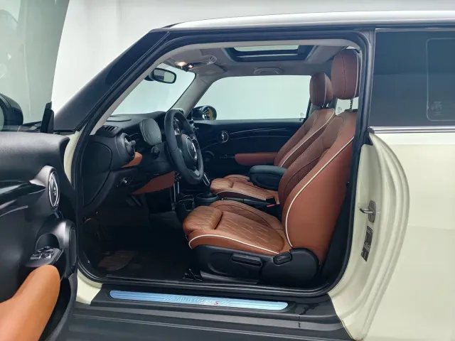 MINI Hatch — Фото автомобиля 16